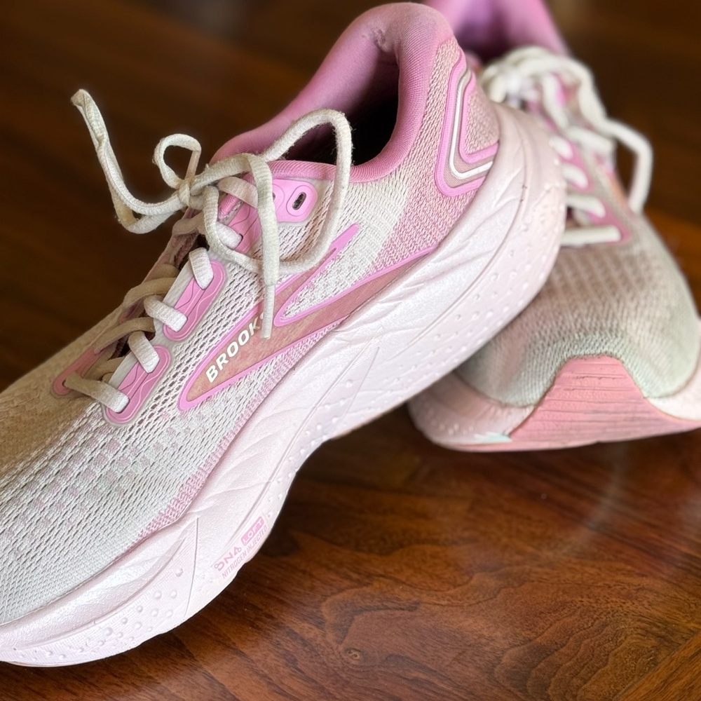 Brooks Women's Pink and White Sneakers